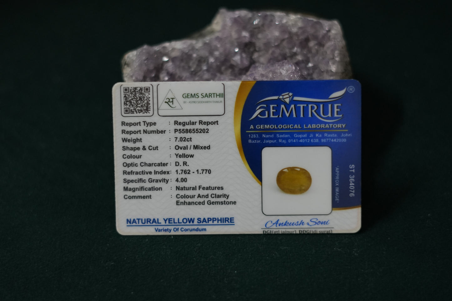 YELLOW SAPPHIRE PUKHRAJ 7.02 CARAT (BANGKOK)