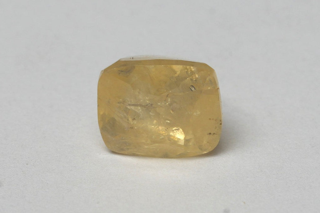 PUKHRAJ (YELLOW SAPPHIRE) 5.72 CARAT -SRILANKAN