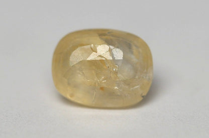 CEYLONESE YELLOW SAPPHIRE PUKRAJ 5 CARAT