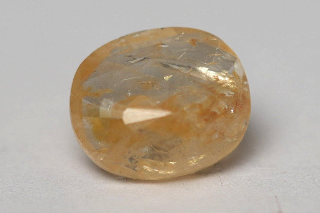 SRI LANKAN YELLOW SAPPHIRE PUKRAJ 5.03 CARAT