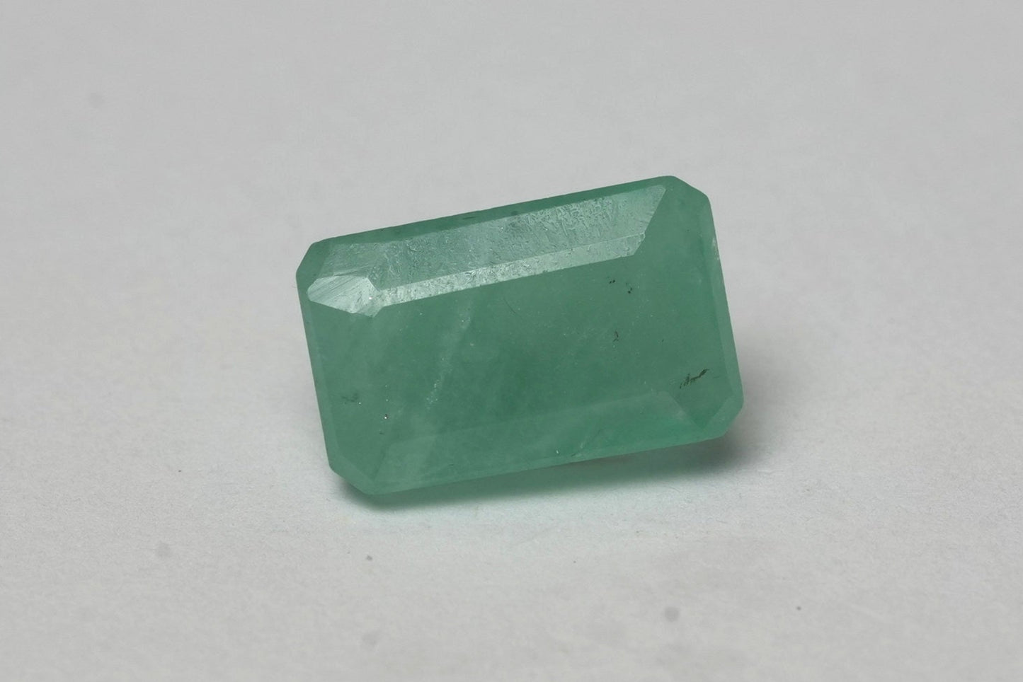 ZAMBIAN EMERALD PANNA 7.14 CARAT