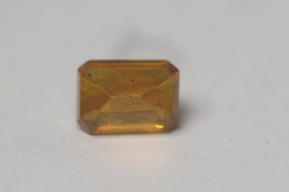 YELLOW SAPPHIRE PUKHRAJ - BANGKOK ORIGIN 4.27 CARAT