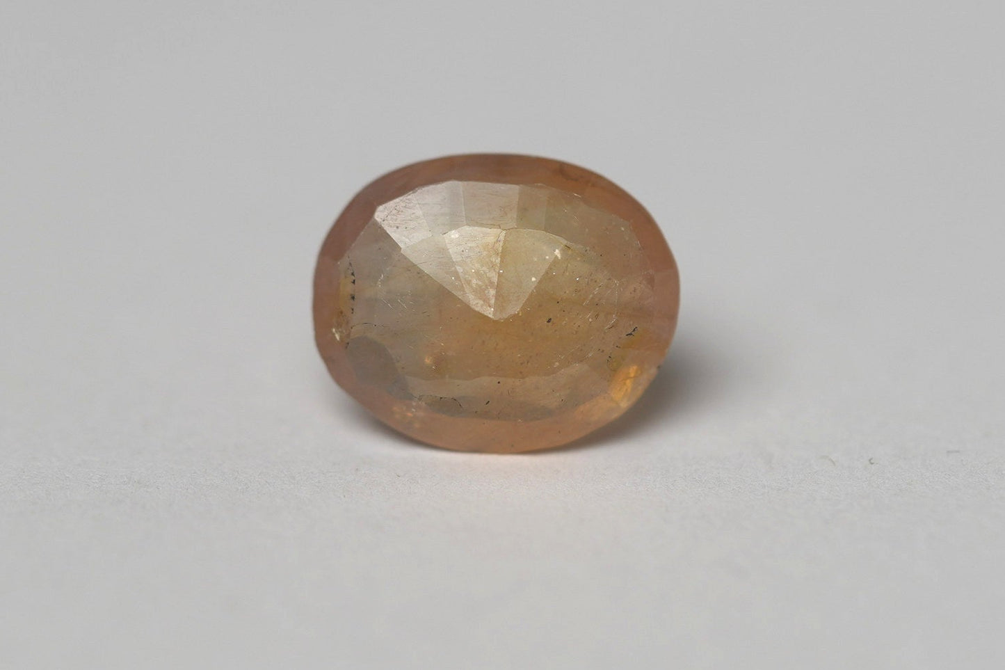 YELLOW SAPPHIRE PUKHRAJ - BANGKOK ORIGIN 5.66 CARAT