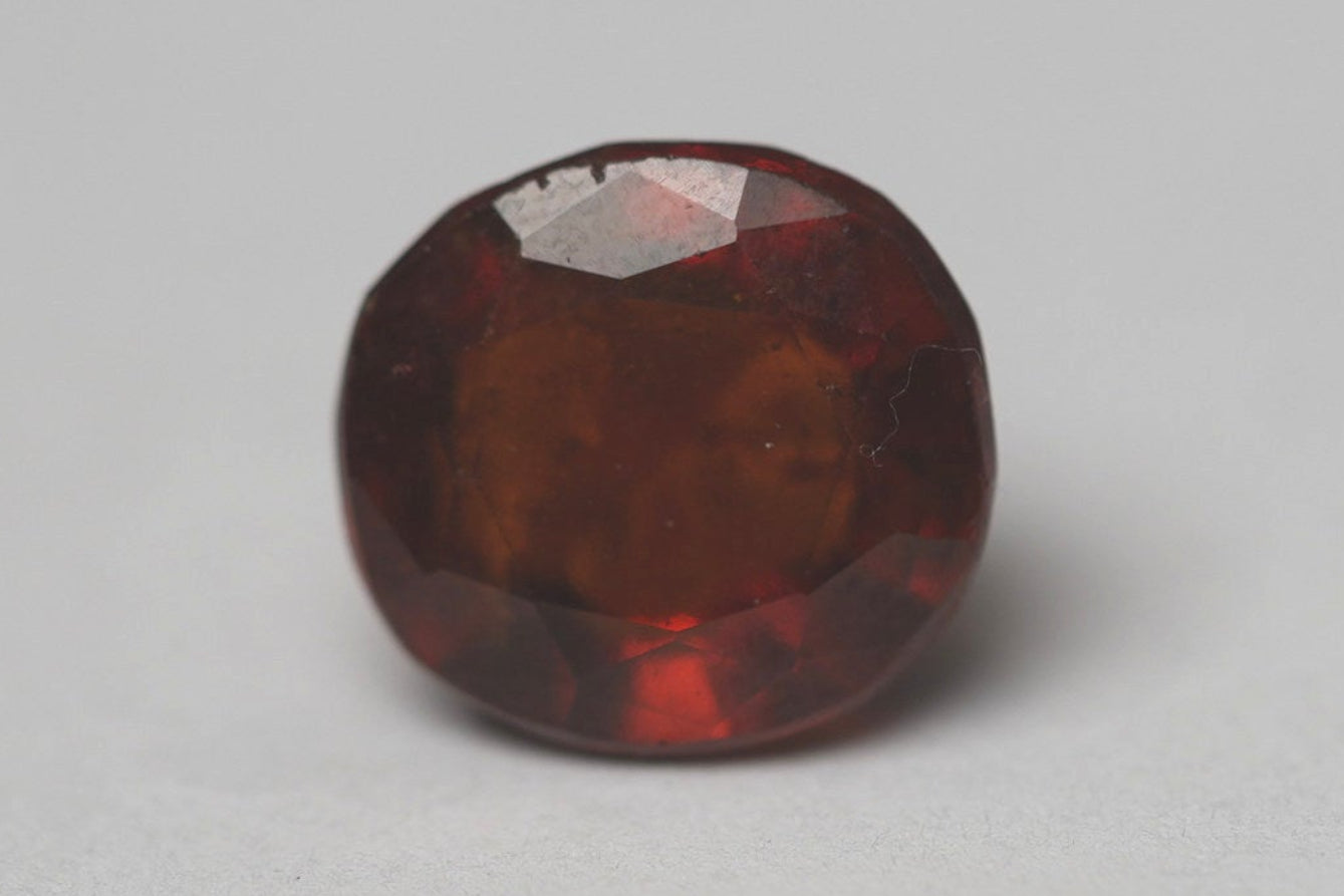 HESSONITE (GOMED) 8.25 CARAT