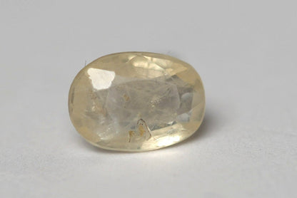 PUKHRAJ (YELLOW SAPPHIRE) 3 CARAT- SRILANKAN