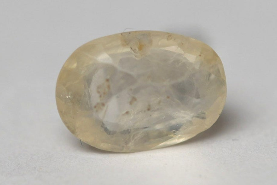 PUKHRAJ (YELLOW SAPPHIRE) 3 CARAT- SRILANKAN