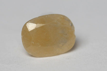 PUKHRAJ (YELLOW SAPPHIRE) 3.75 CARAT- SRILANKAN