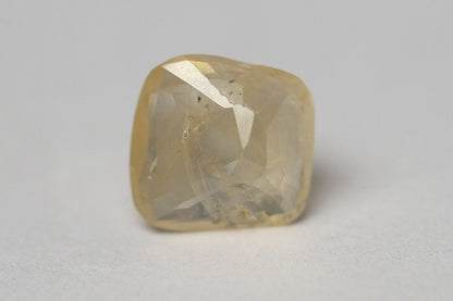 PUKHRAJ (YELLOW SAPPHIRE) 3.91 CARAT- SRILANKAN