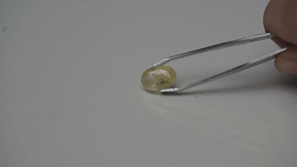SRILANKAN YELLOW SAPPHIRE PUKRAJ 5.25 CARAT