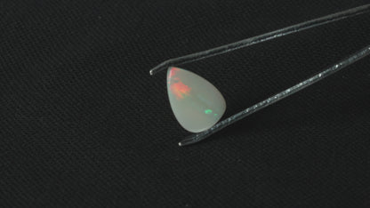 OPAL FIRE AUSTRALIAN 2.44 CARAT