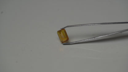 YELLOW SAPPHIRE PUKHRAJ - BANGKOK ORIGIN 4.27 CARAT